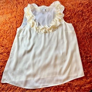 Ann Taylor LOFT Ruffle Neckline Sleeveless Blouse sz L ivory top business